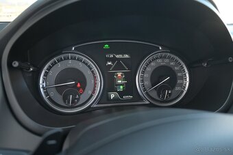 Suzuki SX4 S-Cross 1.5 AllGrip 4WD Hybrid A/T - 16