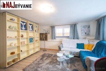 Priestranný dom v Stankovanoch – bývanie aj podnikanie v jed - 16