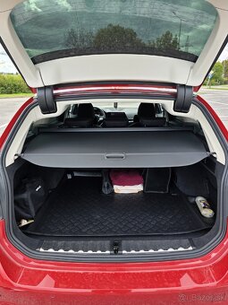 🚘 BMW 320d Touring mHEV A/T – 2020 – TOP stav - 16