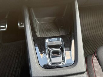 Škoda Octavia Combi RS 2.0 TSI 245k DSG - 16
