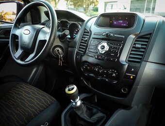 FORD RANGER 2.2 TDCi 4x4 - ŤAŽNE-VYHREV SED.-KLIMA-STK - - 16