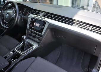 Volkswagen Passat 2.0TDi COMFORTLINE NAVI ČR 1M 110 kw - 16