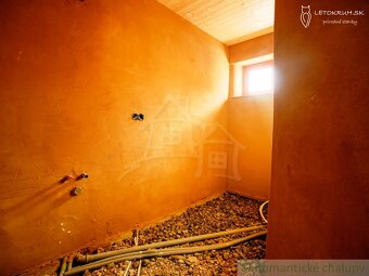 Prírodný zdravý rodinný dom v obci Trenčianska Teplá na p - 16