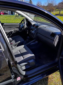REZERVOVANE - Volkswagen Golf 1.9 TDI - 16