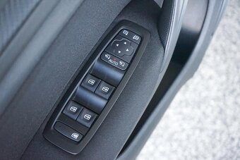 31- Renault, Mégane, 2017, nafta, 1.5 dCi, 66kw - 16