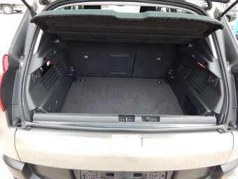 Peugeot 3008 1.6e VTi Confort Pack - 16