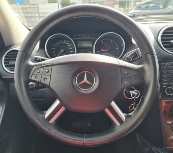 MERCEDES-BENZ GL 320 CDI - 16