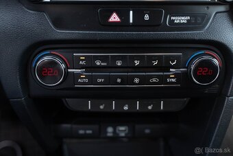 Kia Ceed SW 1.6 CRDi 136k First Edition, SK Pôvod / 2018 - 16