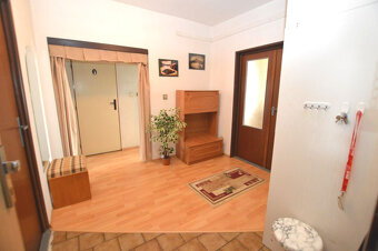 3izb, Kapicova, p. 7/8, 73m2, začiatok Petržalky, pešia zóna - 16