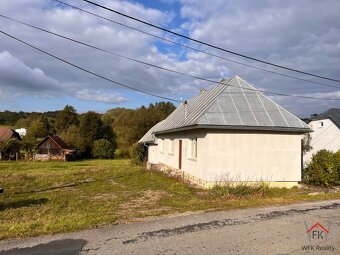 POKOJ A KOMFORT: Zrekonštruovaný, klimatizovaný dom s 1810 m - 16