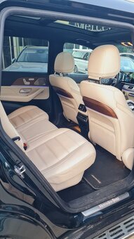 Mercedes-Benz GLS 400 d 4MATIC A/T - 16