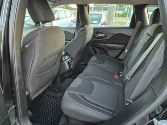 Jeep cherokee - 16