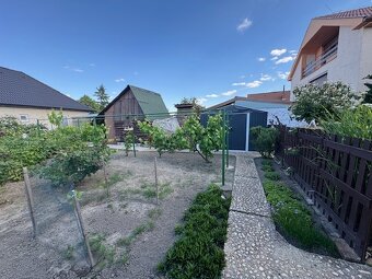 Výnimočný vidiecky dom na predaj-Váhovce,okr.Galanta - 16