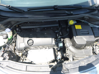 Peugeot 207 1,4i 16v 2010 - 16