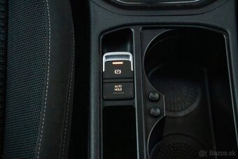 Volkswagen Touran 2.0 TDi 110kw M6 - 16