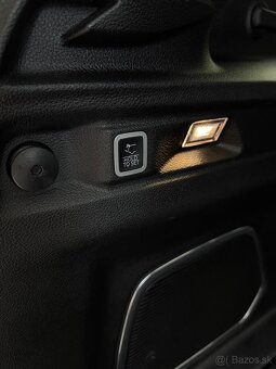 Jeep Grand Cherokee 6 miestny - 16