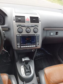 Volkswagen Touran 1.4tsi DSG. - 16
