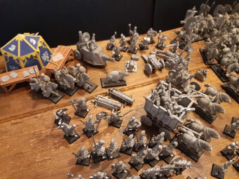 Zostávajúce zásoby Obrovskej Citadely z Warhammer Fantasy Em - 16