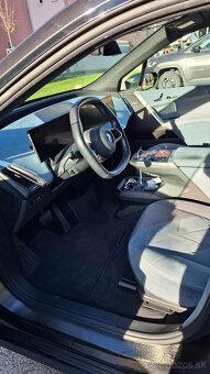 Odstúpim leasing na BMW iX xDrive40 - 16