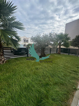 Chorvátsko - Apartmán 3x spálňa so záhradou a zariadením - 16