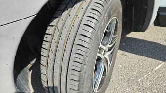 Nissan Qashqai 2.0i 4x4 LPG - 16