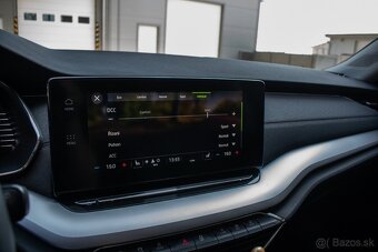 Škoda Octavia Combi 2.0 TDI SCR Style DSG takmer FULL výbava - 16