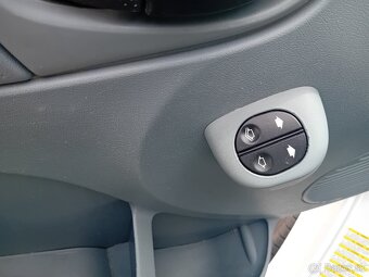 Ford Transit BUS 9 miest 2.2D - 16