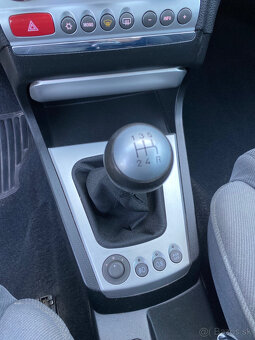 Alfa Romeo 1.9 JTD PROGRESSION - 16