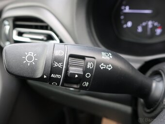 Hyundai i30 WG 1.6CRDi 85kW TAŽNÉ SMART ZÁRUKA DPH - 16
