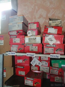 Prodám SKLAD NÁHRADNÍCH DÍLŮ BRZD - 16