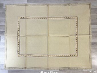 Vyšívané obrusy - 16