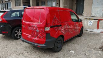 Ford Tranzit Courier - 16
