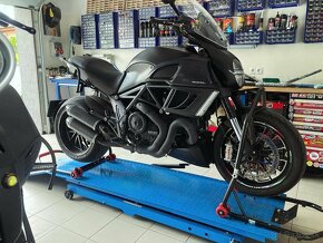 Ducati Diavel - 16