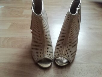 Lodicky Prada a tenisky Nike - 16