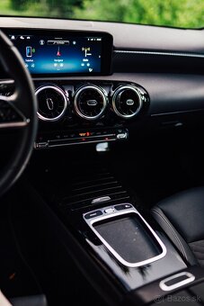 Mercedes A180 Progressive 2024 9900km Facelift - 16