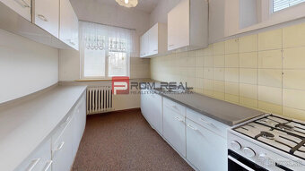 Na PREDAJ rodinný dom vo výbornej lokalite Bratislava - Ruži - 16