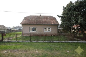 Znížená cena: Menší  rodinný dom na po takmer úplnej rekonšt - 16