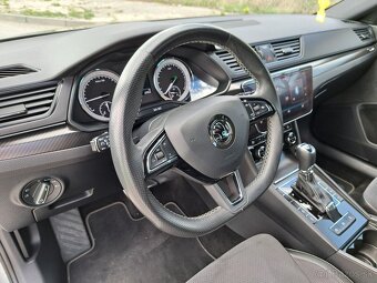 Škoda Superb Combi 2.0 Tdi SPORTLINE - 16