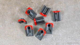 Držiaky batérií BOSCH 12V na stenu - 16