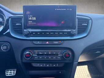 Kia XCeed 1.6 T-GDi Sport A/T - 16