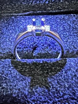 Zlatý dámsky prsteň a prstene - 16