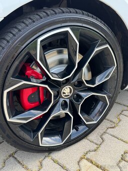 Škoda Octavia Combi 2.0 TSI RS 230PS - 16