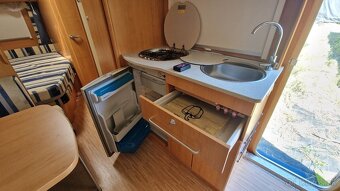 Karavan Hymer, poschodová posteľ MOVER, predstan - 16