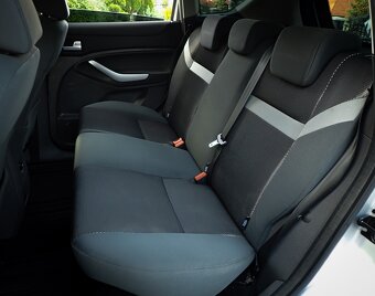 FORD KUGA 2.0 TDCI 4x4 -103kW-2010-ŤAŽNE, STK, ROZVODY - 16