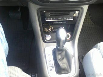 Volkswagen Sharan 2.0 TDI Comfortline DSG - 16