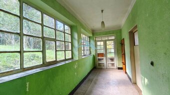 Vidiecky dom v obci Olováry v okrese Veľký Krtíš. - 16