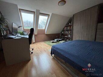 Rodinný dom Topoľčany s bazénom / Dvojgeneračný - 16