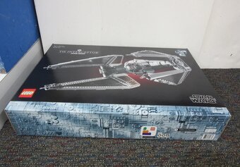 Nové LEGO Star Wars 75382 Stíhačka TIE - 16