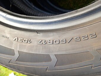 225/60 r17 zimne pneumatiky goodyear - 16