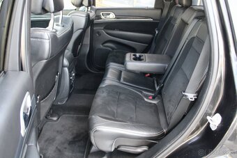 Jeep Grand Cherokee 6.4 V8 HEMI SRT - 16